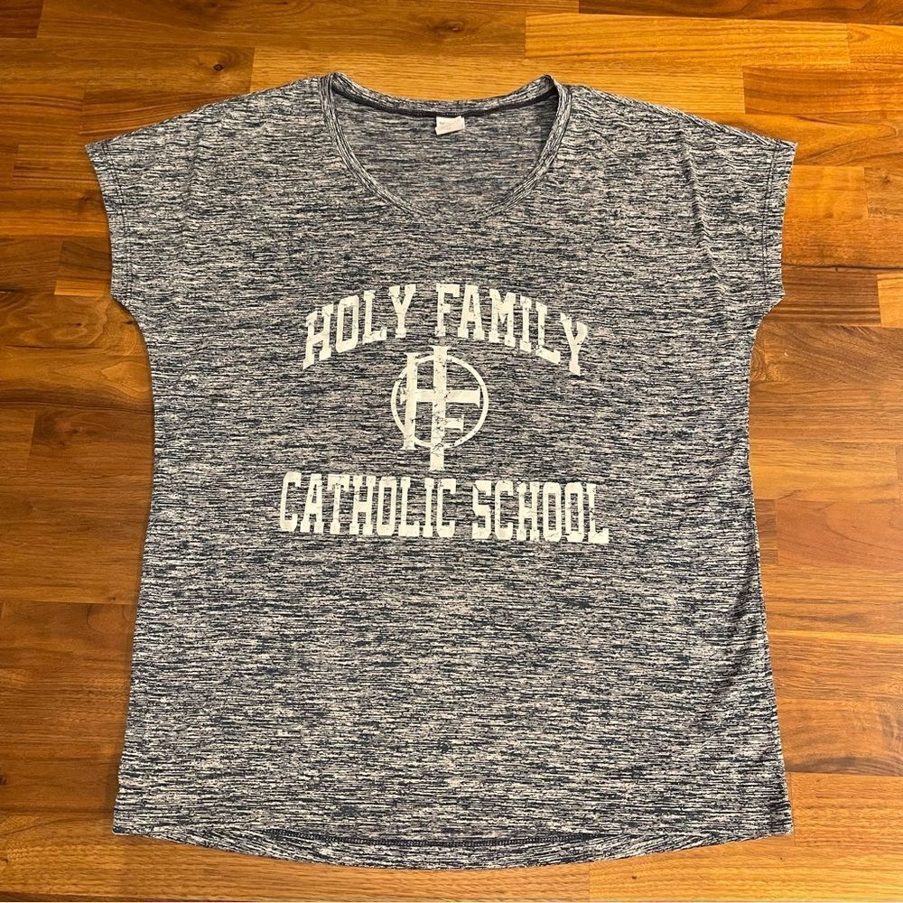🍋 Sport Tek • Women’s Holy Family Catholic School Athletic T-Shirt Size M